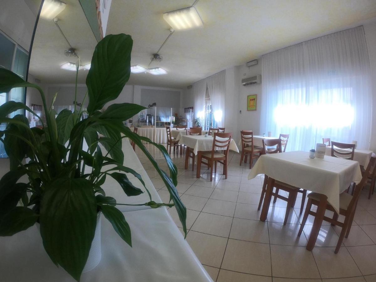 ميلانو ماريتيما Splendid B&B المظهر الخارجي الصورة